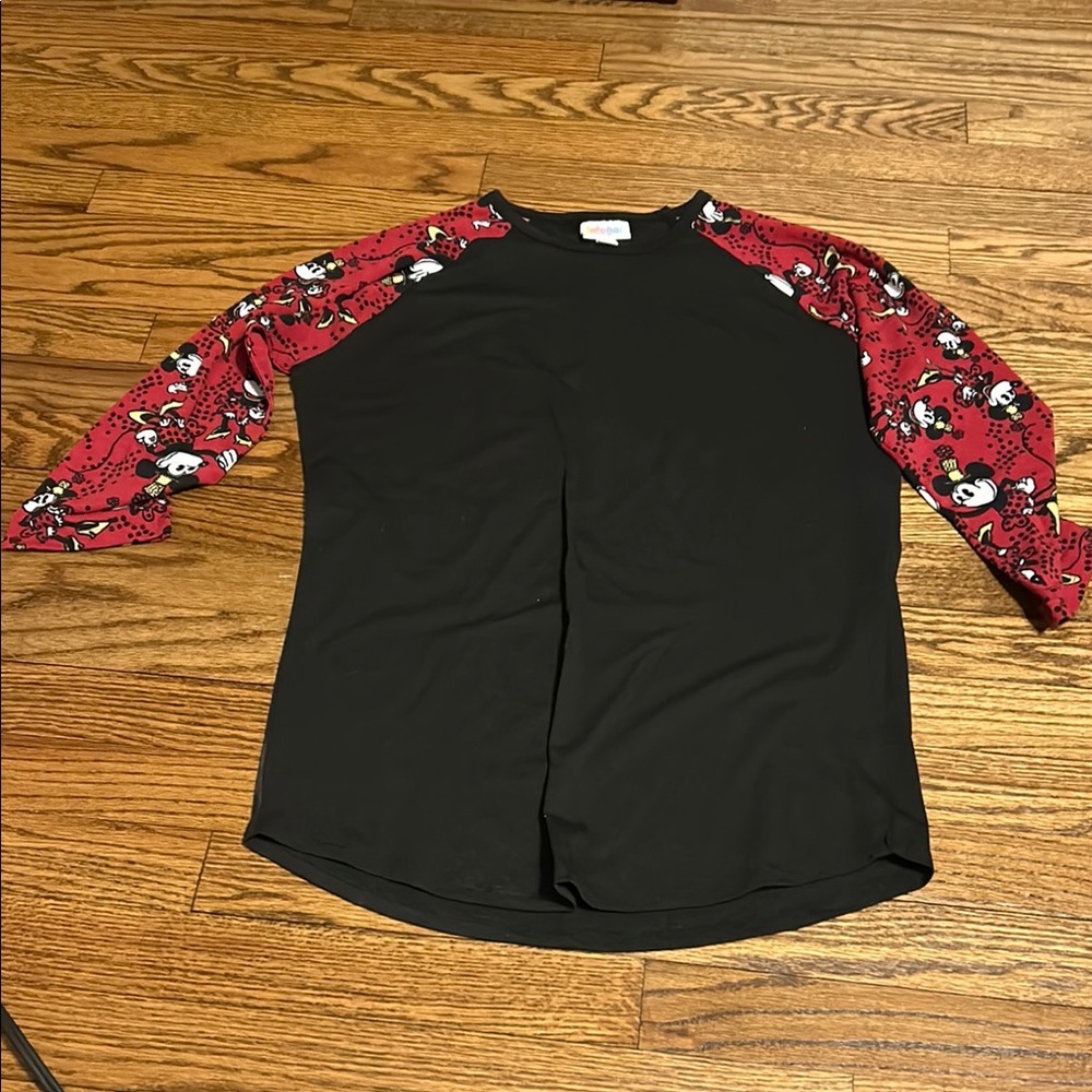 Black and Red Raglan Sleeve Women's Top